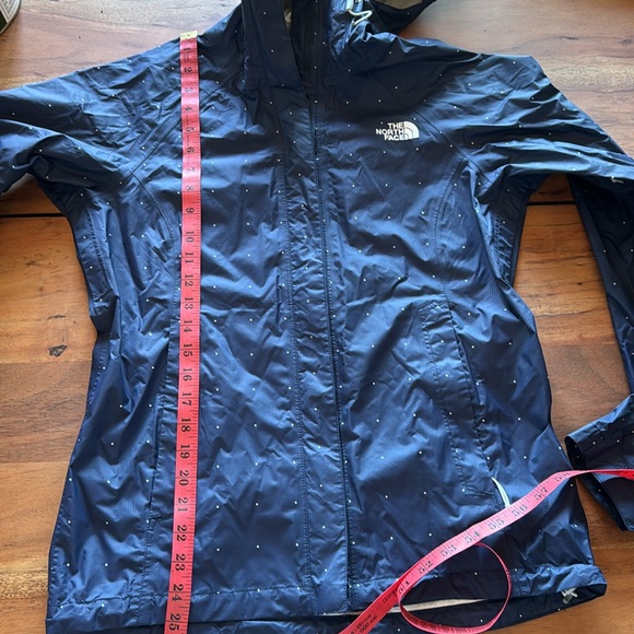 The North Face polka dot rain jacket small - Picture 10 of 11